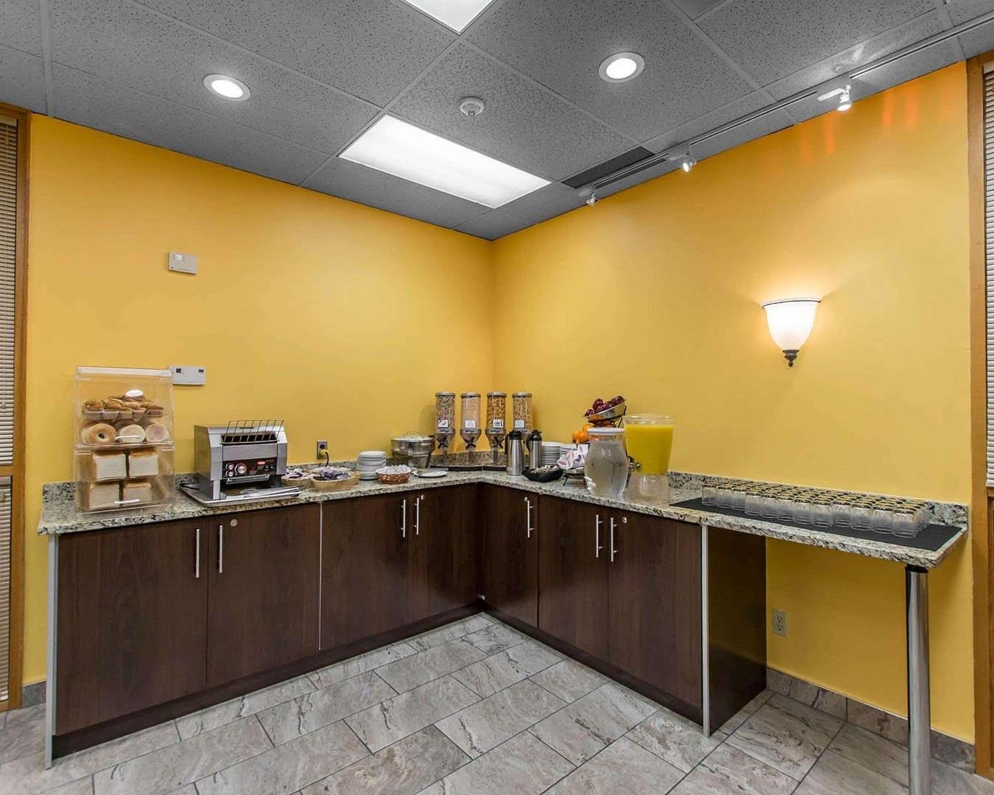 Quality Inn & Suites Bay Front Sault-Sainte-Marie Extérieur photo