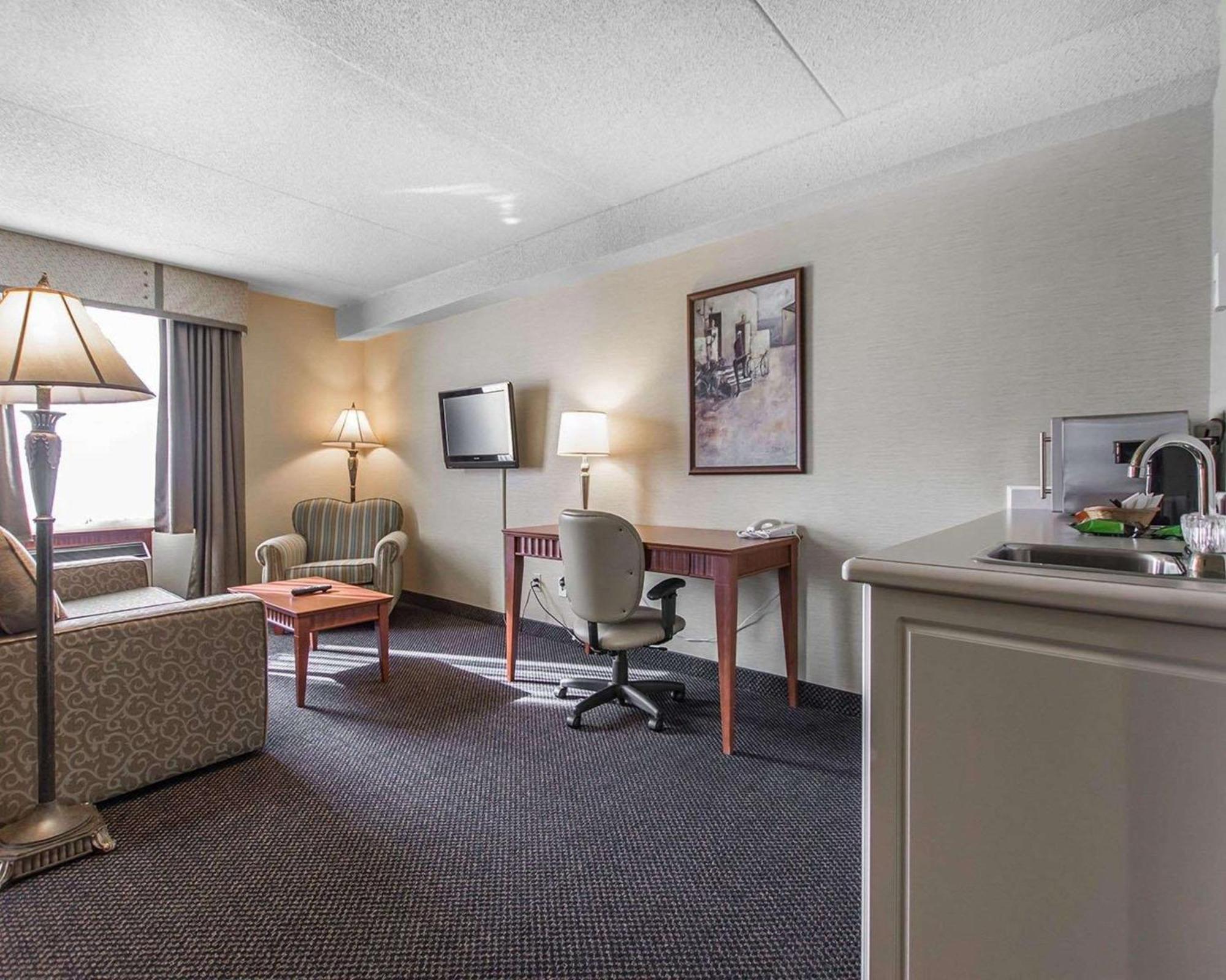 Quality Inn & Suites Bay Front Sault-Sainte-Marie Extérieur photo