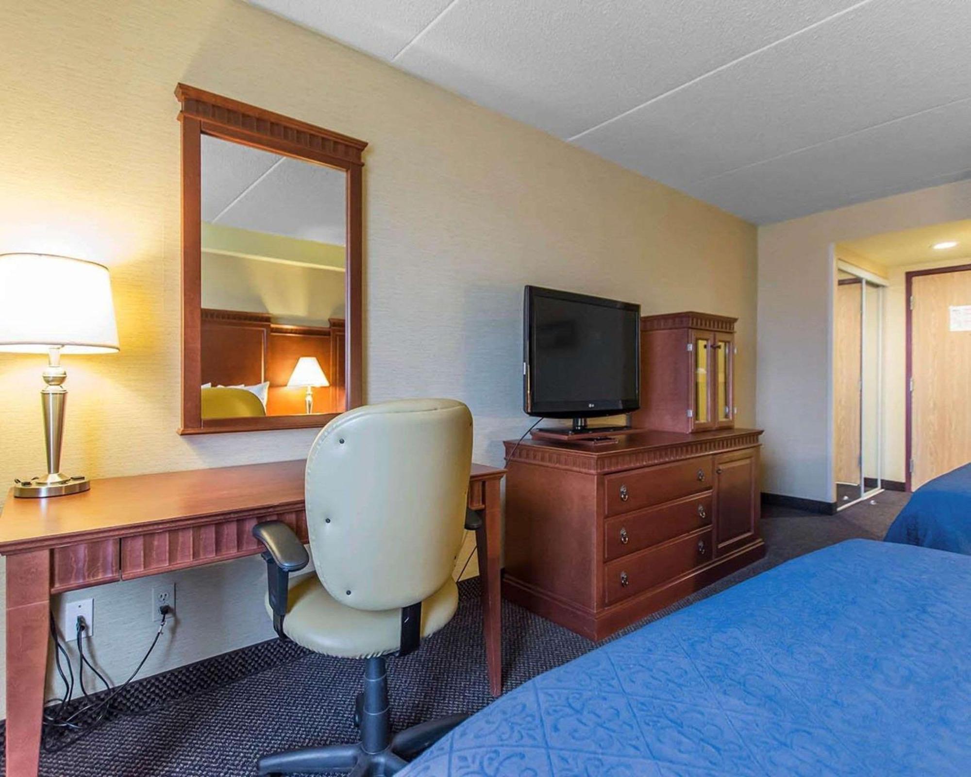 Quality Inn & Suites Bay Front Sault-Sainte-Marie Extérieur photo