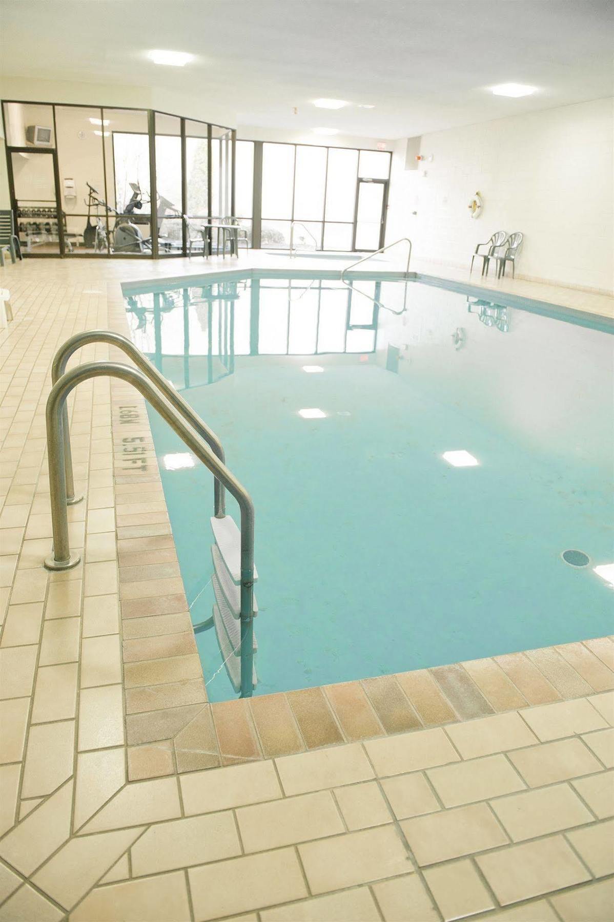 Quality Inn & Suites Bay Front Sault-Sainte-Marie Extérieur photo